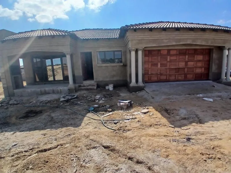 3 Bedroom House for sale in Cassim Park