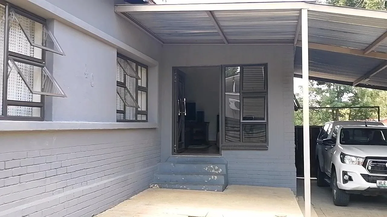 4 Bedroom House for sale in Suidrand
