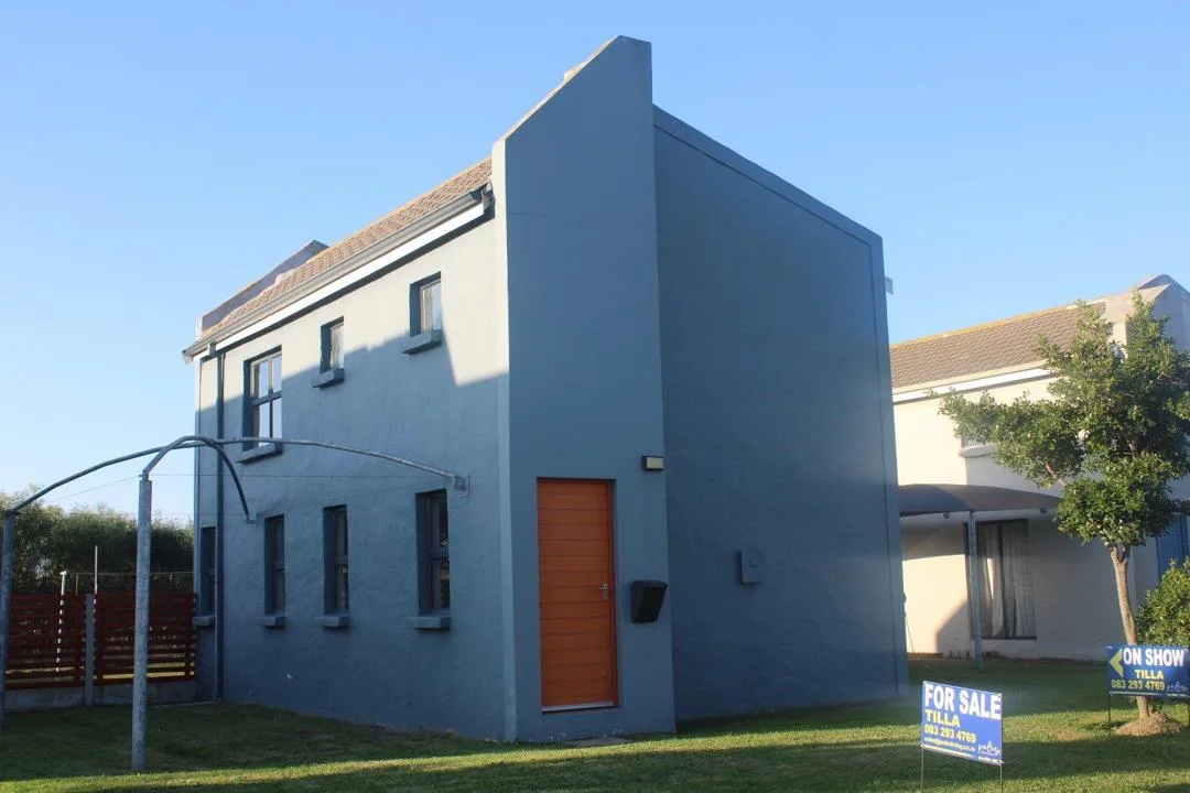 3 Bedroom Townhouse for sale in Parsonsvlei