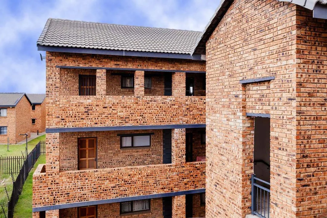 2 Bedroom Apartment / flat for sale in Comet