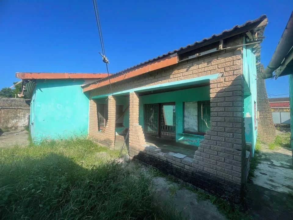 5 Bedroom House for sale in Umlazi Q