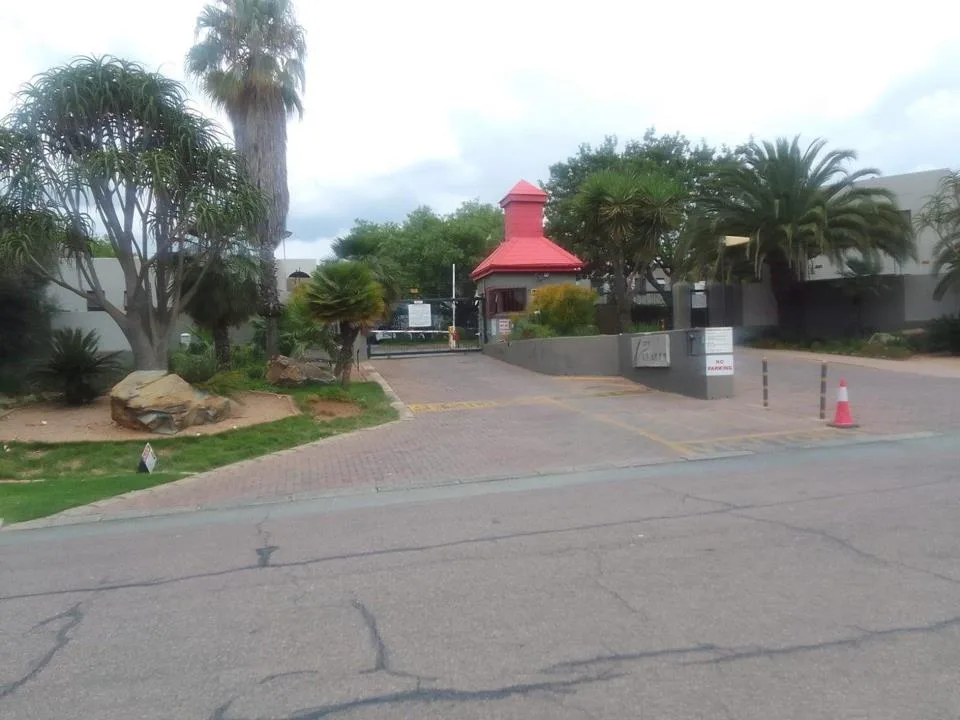 3 Bedroom Townhouse for sale in Edenvale Central