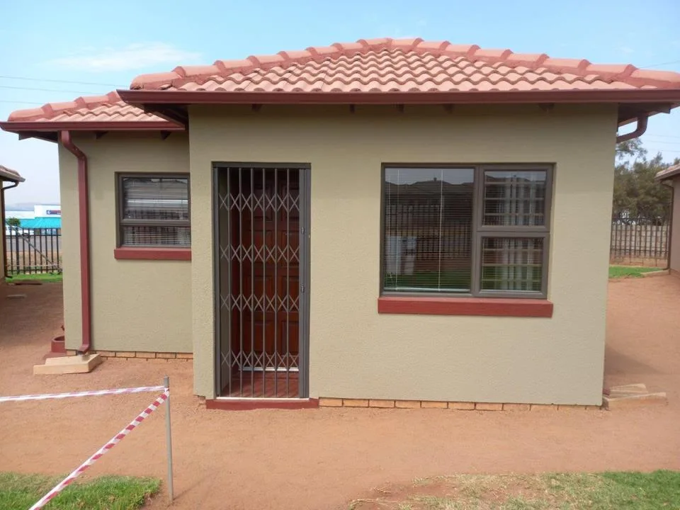 2 Bedroom House for sale in Soshanguve WW
