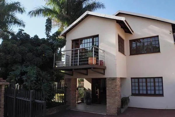 4 Bedroom House for sale in Bo-dorp