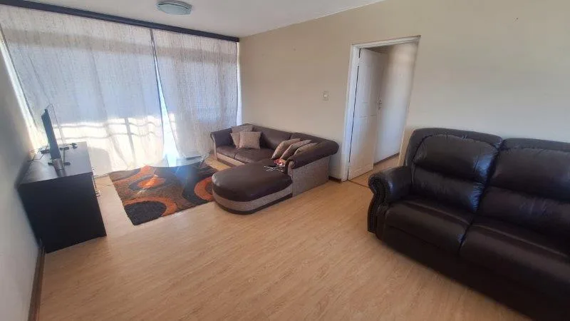 2 Bedroom Apartment / flat for sale in Westdene