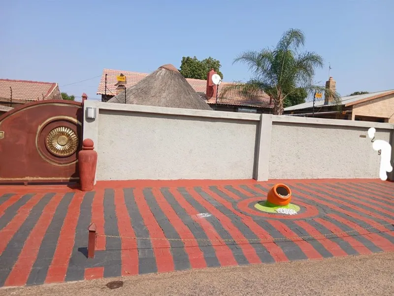 3 Bedroom House for sale in Lebowakgomo Zone A