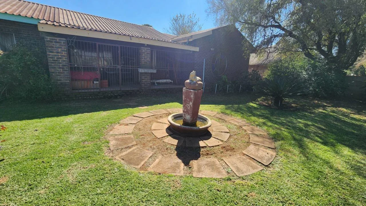 3 Bedroom House for sale in Eloff