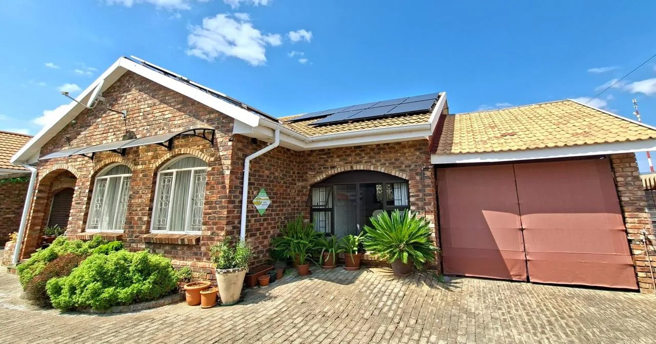 2 Bedroom Townhouse for sale in Parys