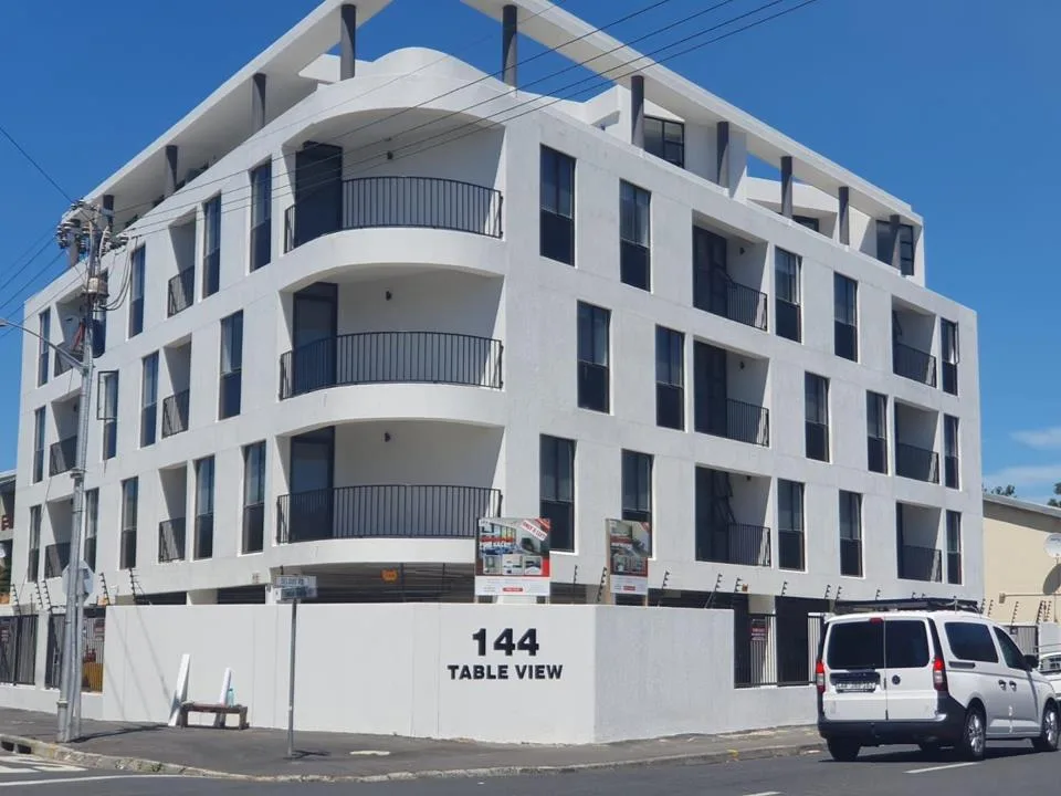 2 Bedroom Apartment / flat for sale in Claremont
