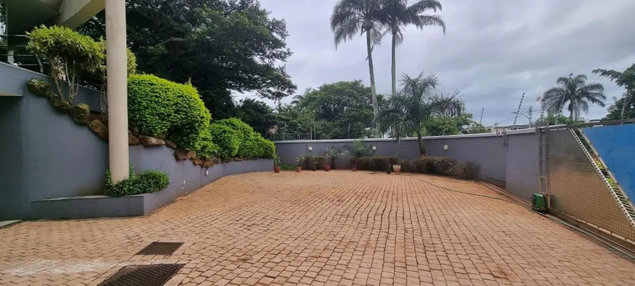 3 Bedroom Apartment / flat to rent in Musgrave