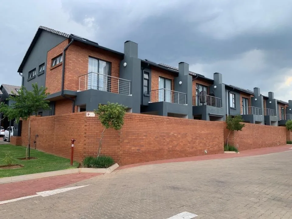 3 Bedroom Townhouse for sale in Montana