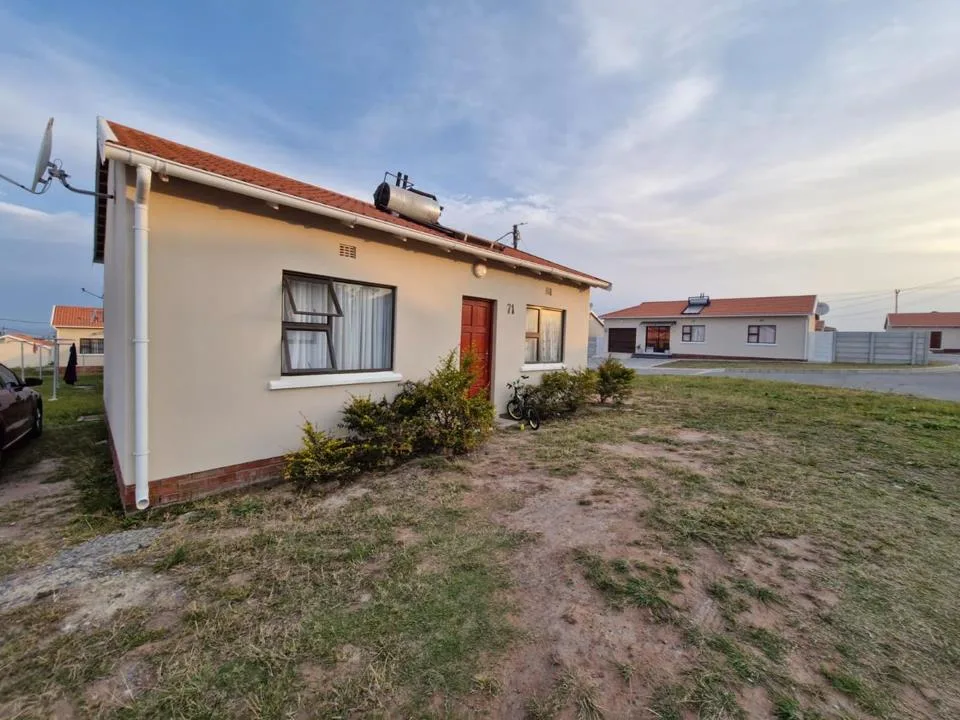 2 Bedroom House for sale in Graceland