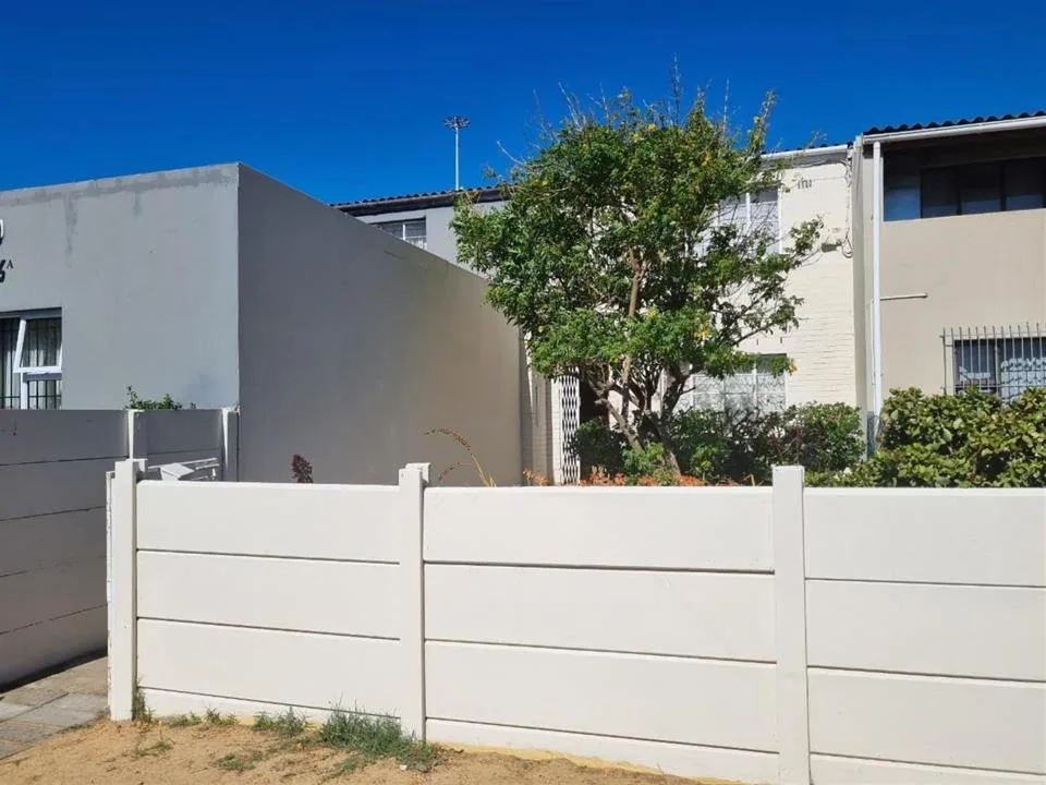 3 Bedroom House for sale in Bonteheuwel