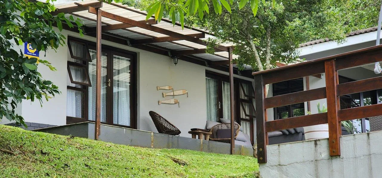 4 Bedroom House for sale in Umtentweni