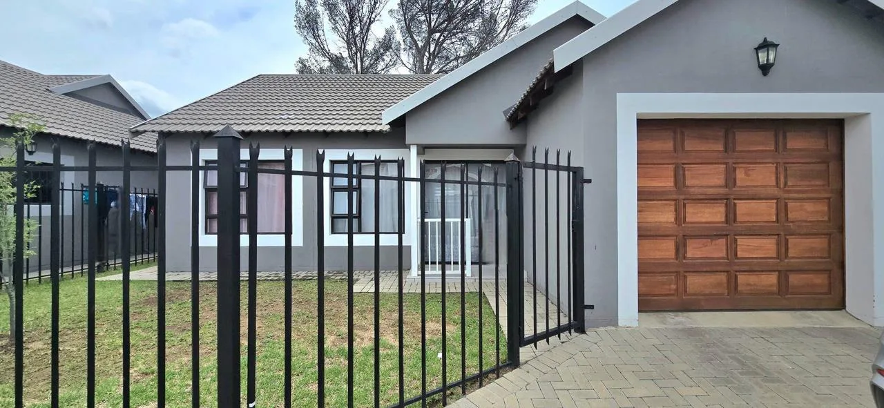 3 Bedroom Apartment / flat for sale in Heidedal