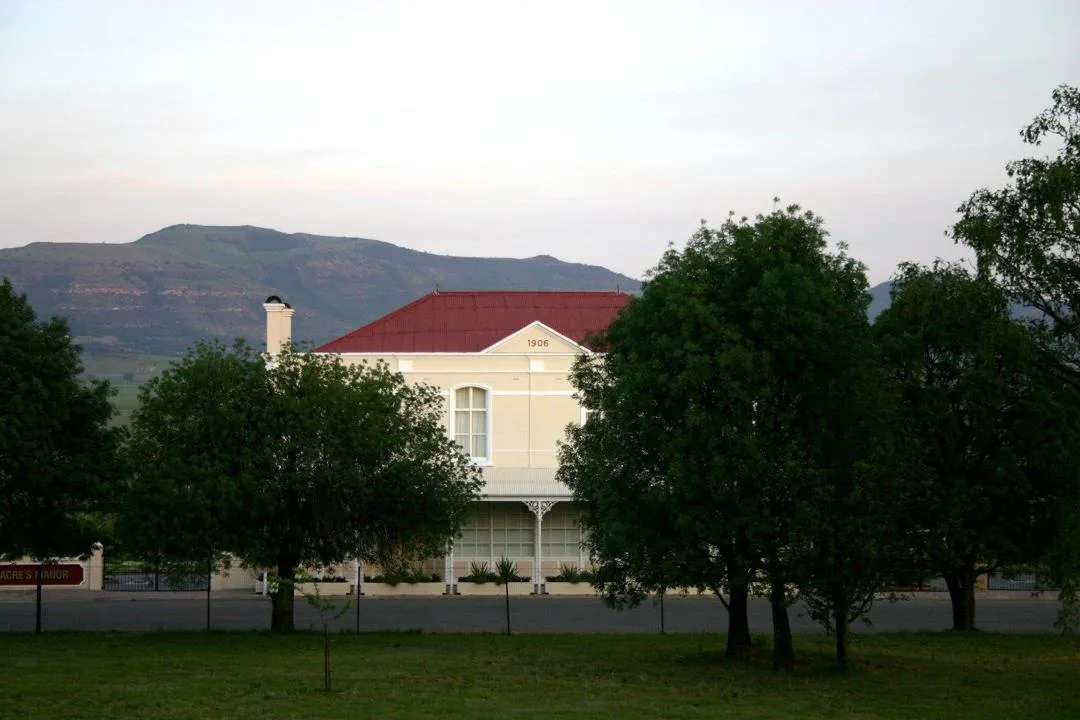7 Bedroom House for sale in Wakkerstroom