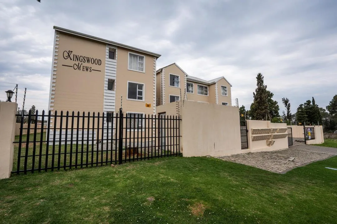 2 Bedroom Apartment / flat to rent in Kingswood