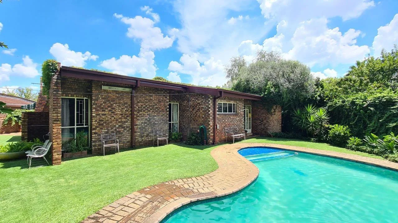 3 Bedroom House for sale in Potchefstroom Central