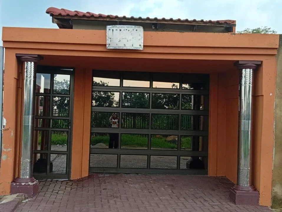 4 Bedroom House for sale in Jabavu