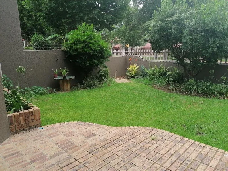 3 Bedroom Townhouse for sale in Sasolburg Central
