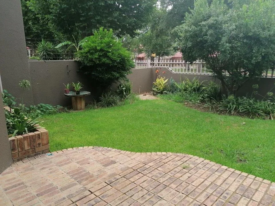 3 Bedroom Townhouse for sale in Sasolburg Central