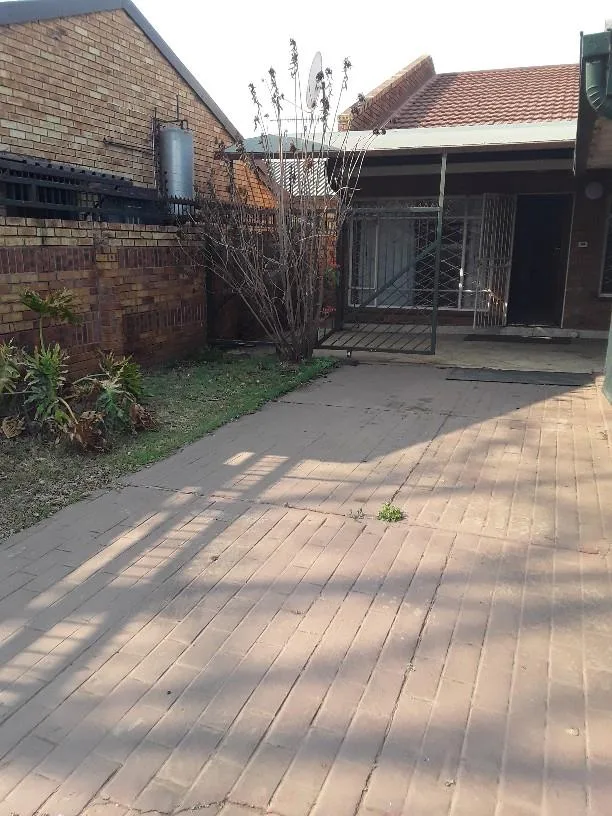2 Bedroom Apartment / flat for sale in Delmas