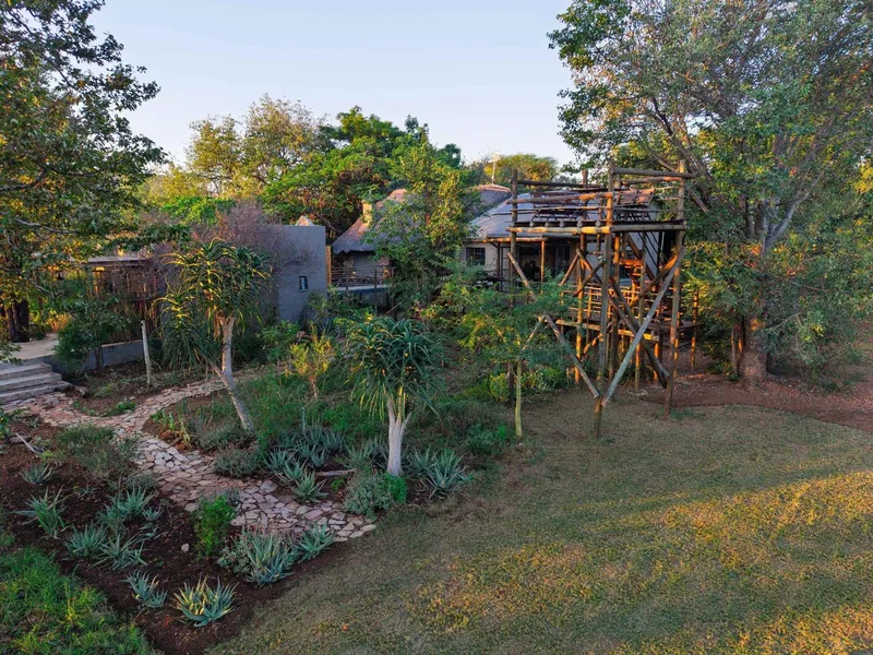 4 Bedroom House in Grietjie