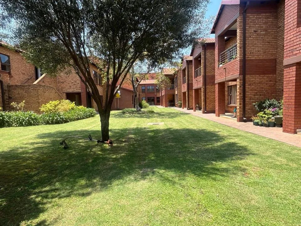 1 Bedroom Apartment / flat for sale in Willow Park Manor
