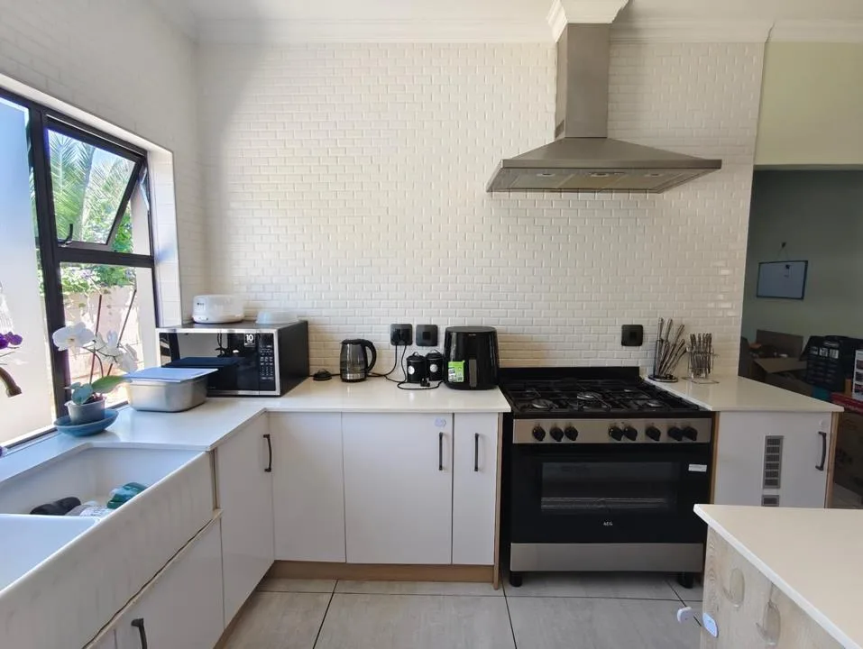3 Bedroom House for sale in Dan Pienaar