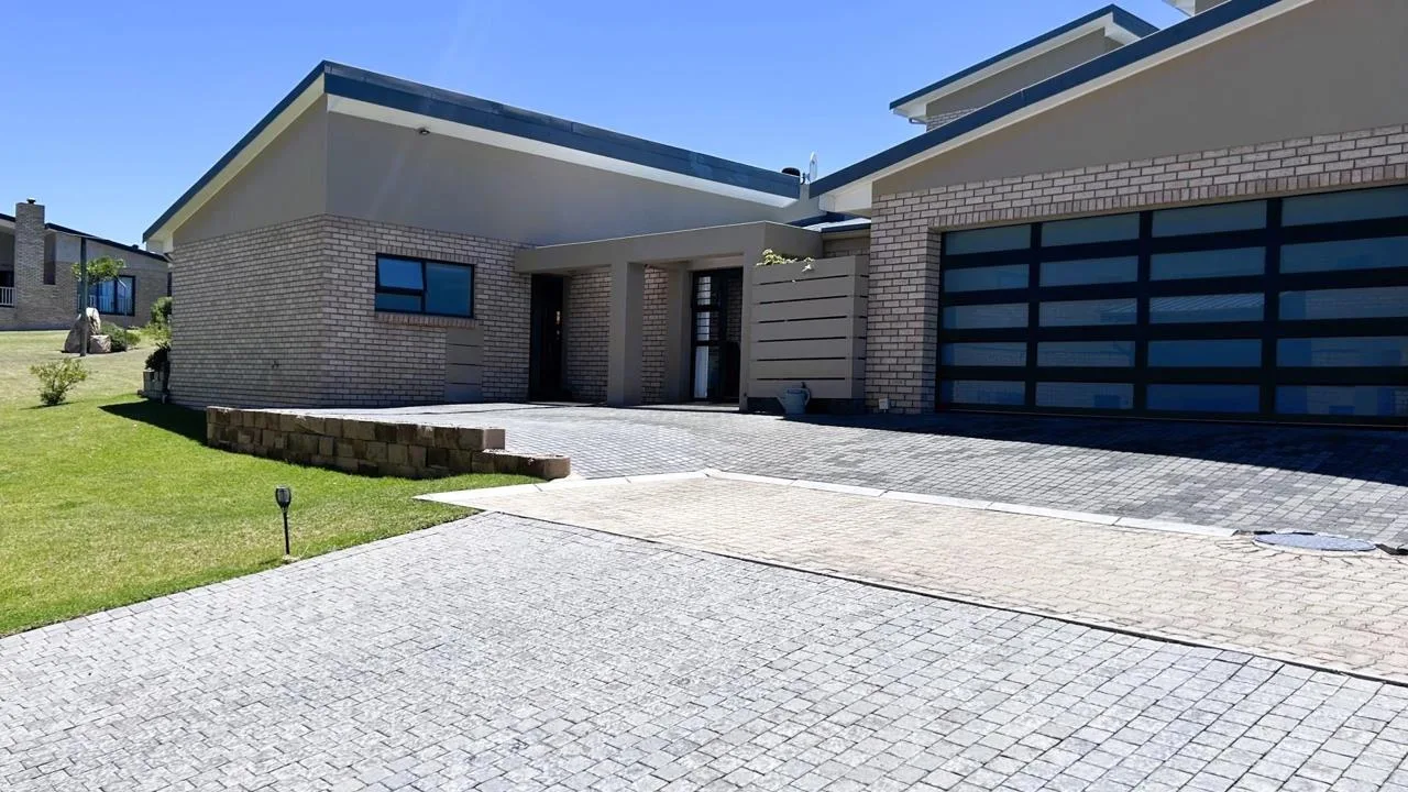 3 Bedroom Townhouse for sale in Dana Bay