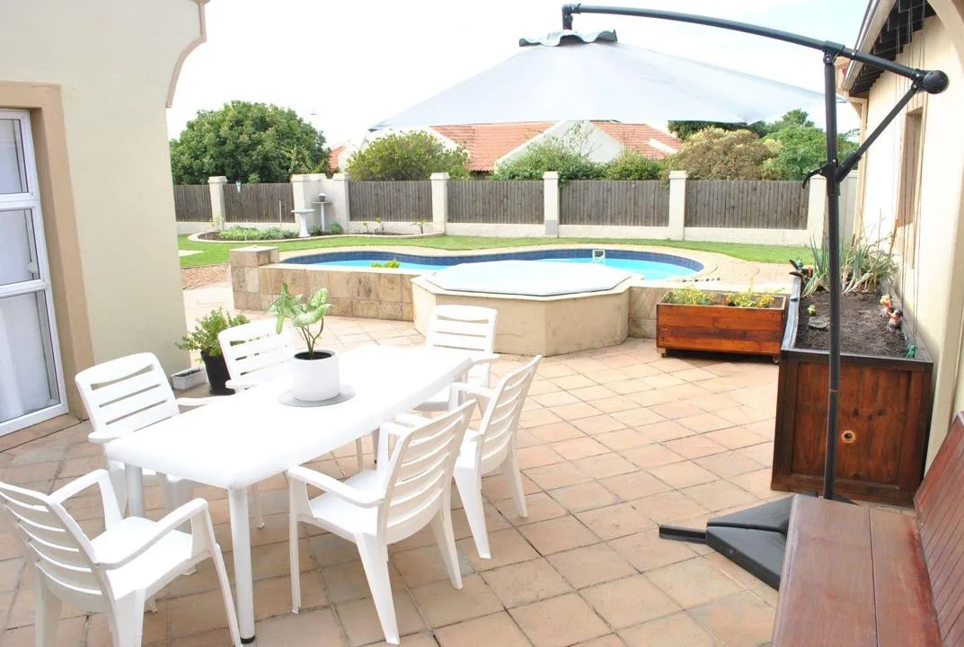 3 Bedroom House to rent in Santareme