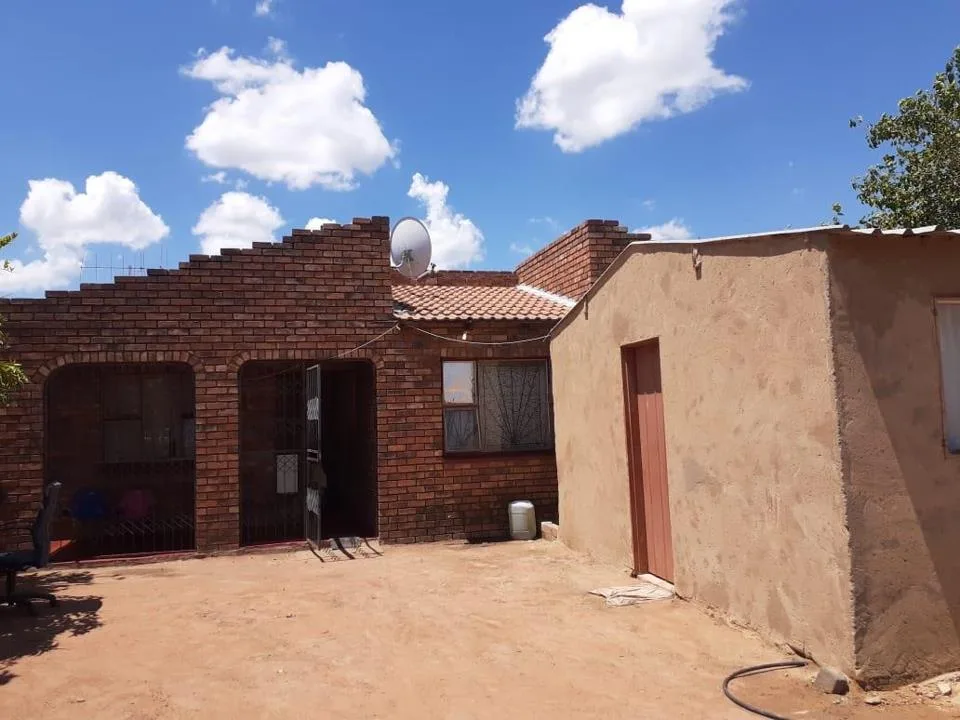 3 Bedroom House for sale in Lethlabile