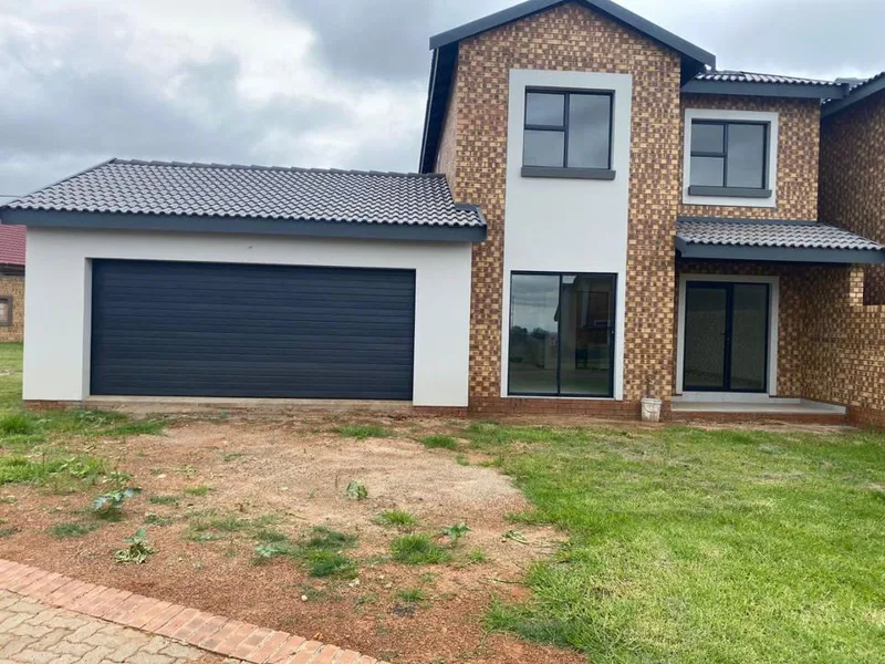 3 Bedroom Townhouse for sale in Del Judor Ext 4