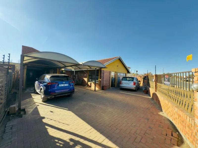3 Bedroom House for sale in Embalenhle Ext 7