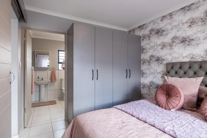 1 Bedroom Apartment / flat to rent in Montana Tuine