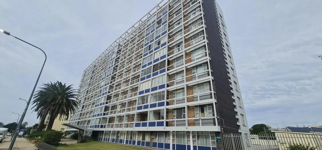 3 Bedroom Apartment / flat to rent in St Georges Park