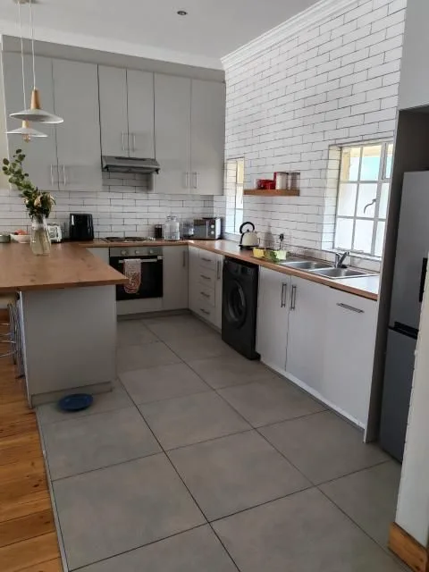 2 Bedroom Apartment / flat for sale in St Georges Park