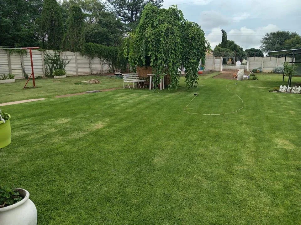 2 Bedroom House for sale in Vredefort