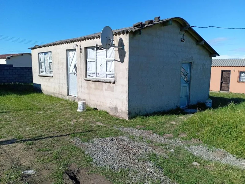 2 Bedroom House for sale in Mdantsane Nu 9