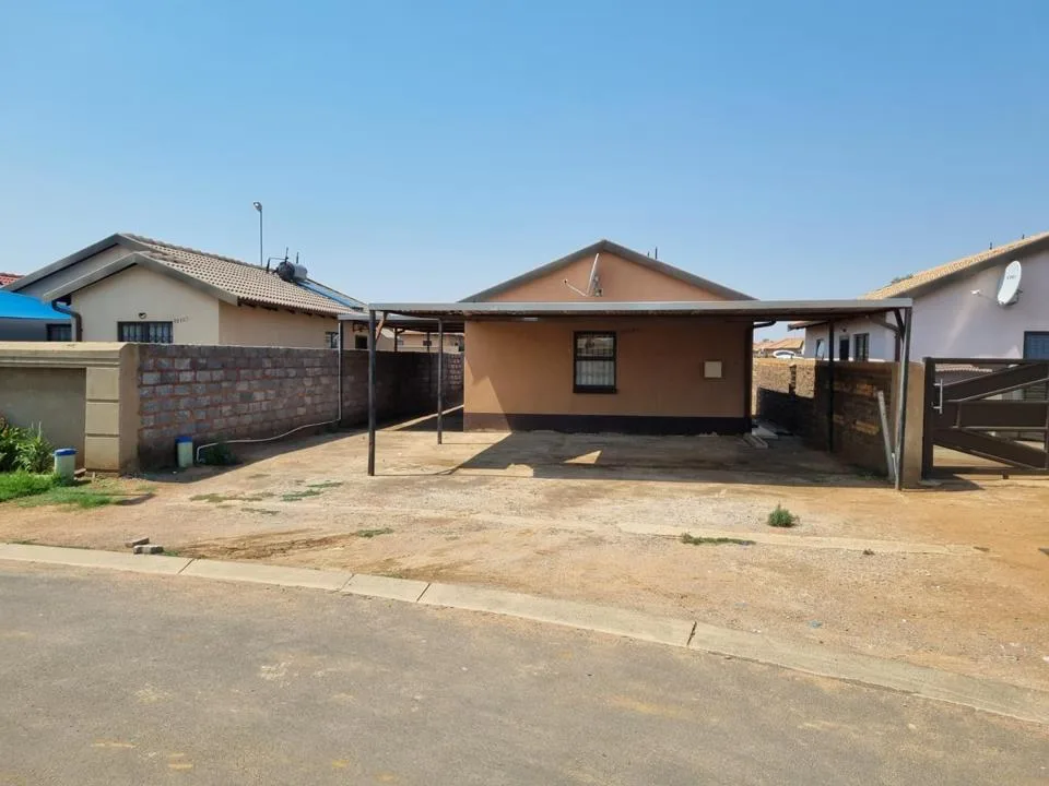 2 Bedroom House for sale in Windmill Park