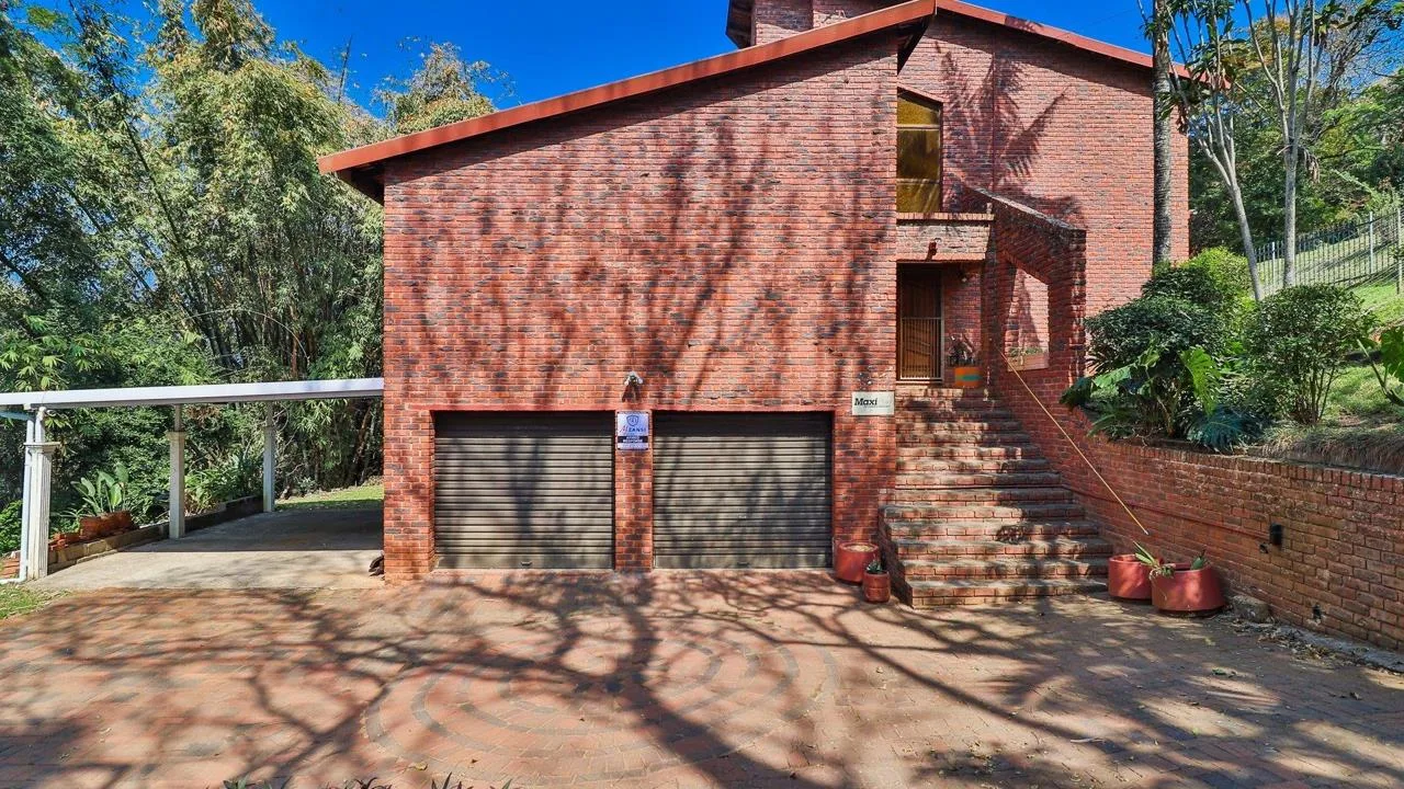 3 Bedroom House for sale in Amanzimtoti