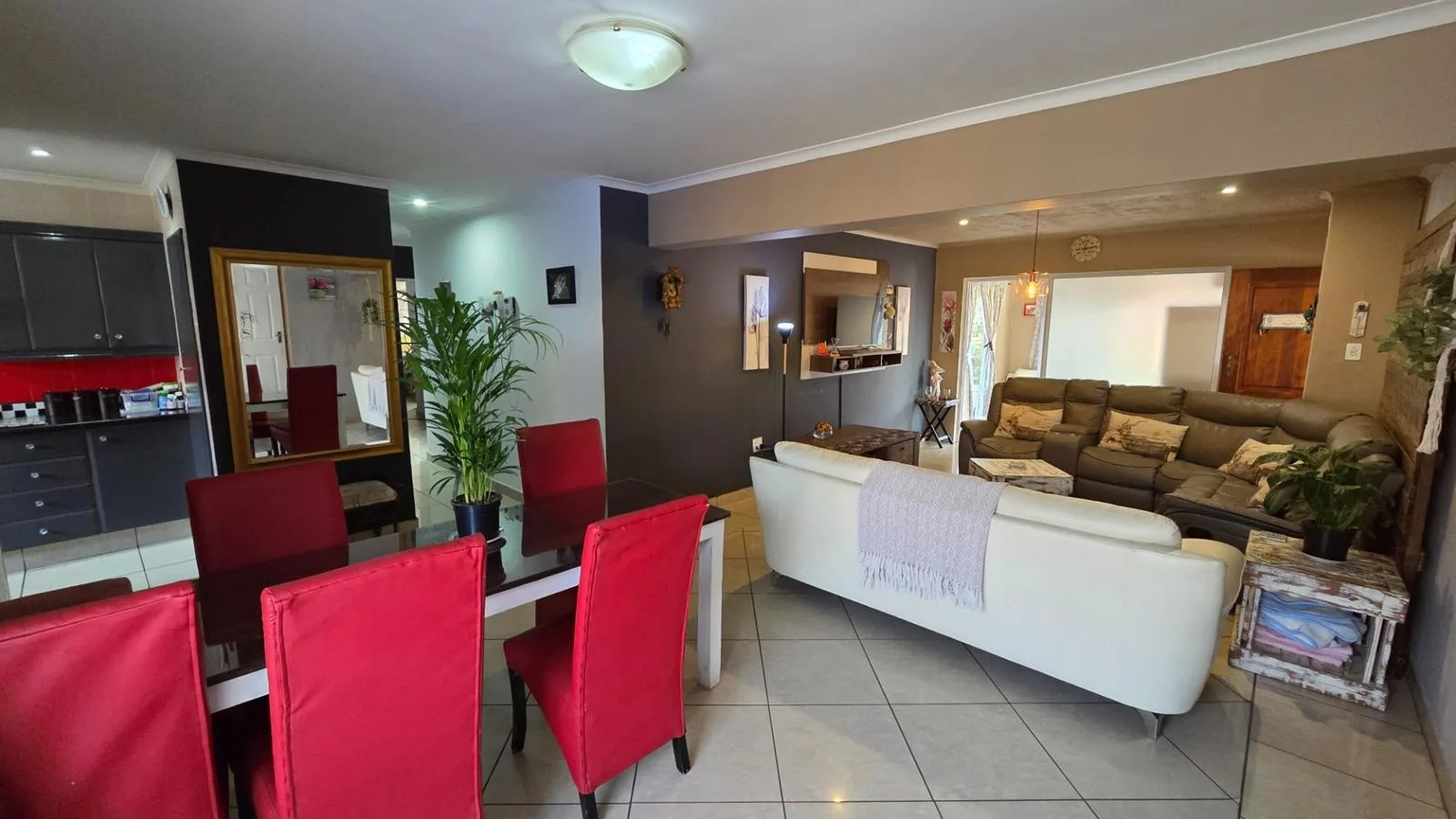 Property for sale in Amberfield