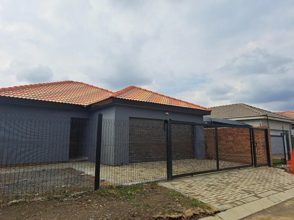 3 Bedroom House for sale in Secunda Central