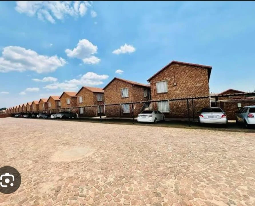 2 Bedroom Apartment / flat to rent in Duvha Park Ext 1