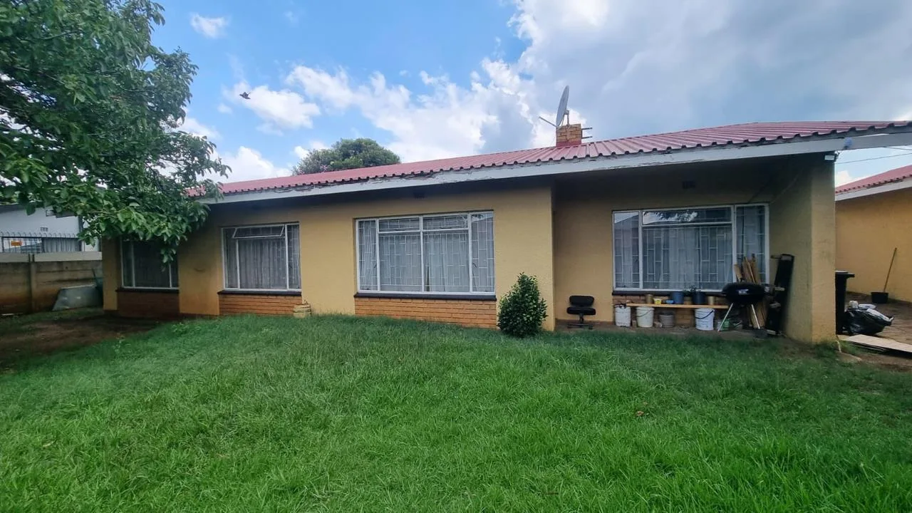 3 Bedroom House for sale in Strubenvale