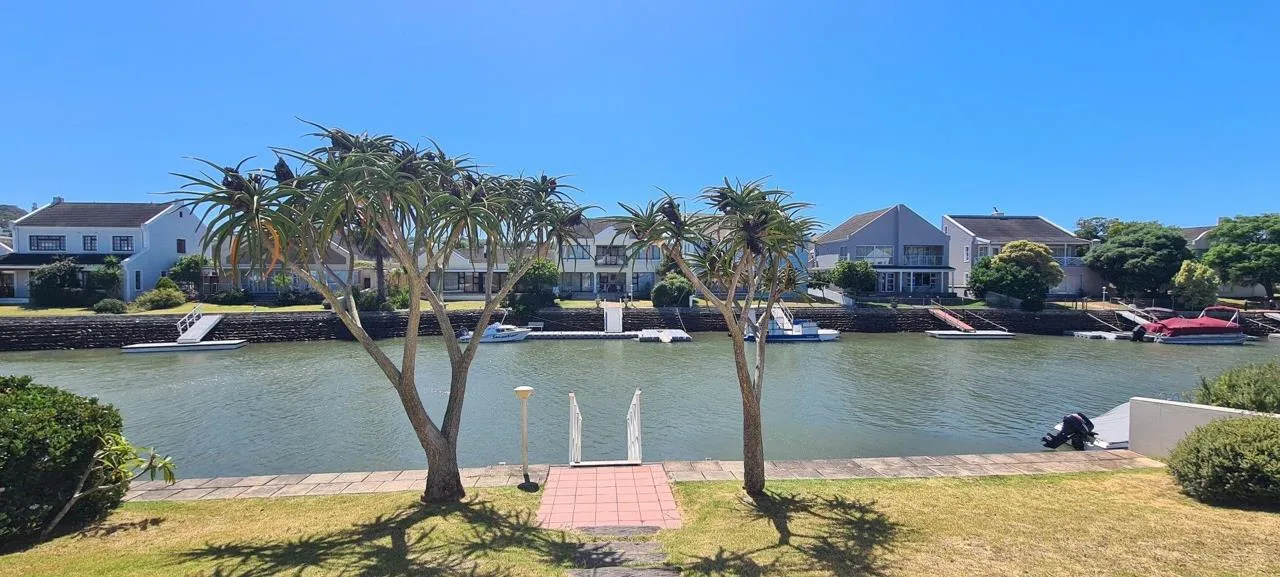 5 Bedroom House to rent in Royal Alfred Marina