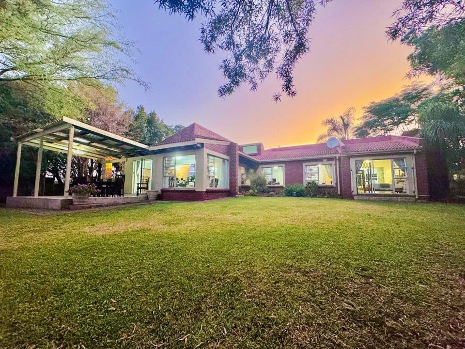 4 Bedroom House for sale in Signal Hill