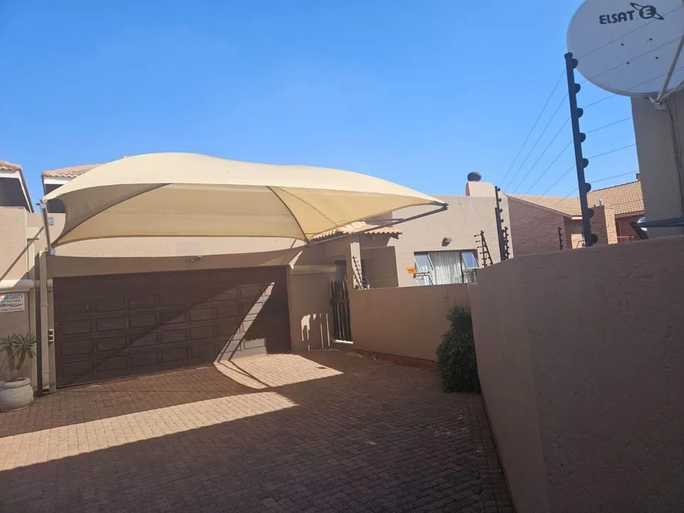 3 Bedroom House for sale in Secunda