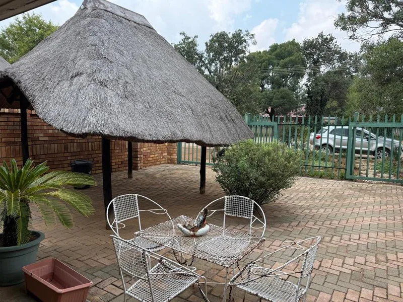 2 Bedroom Apartment / flat for sale in Meiringspark