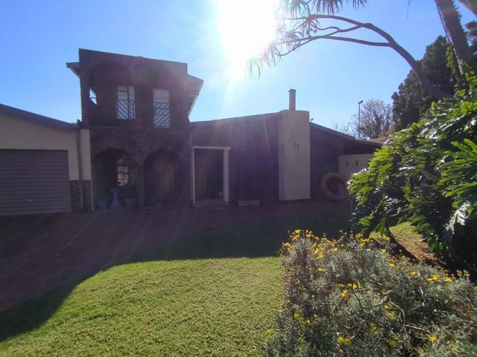8 Bedroom House for sale in Murrayfield